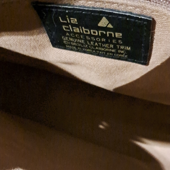 VINTAGE Liz Claiborne Tan Textured Shoulder Bag - Picture 5 of 6